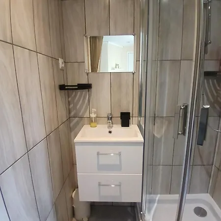 Center - Train Station Apartment *