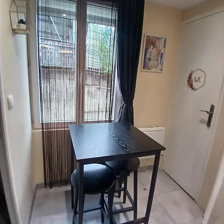 Center - Train Station Apartment *